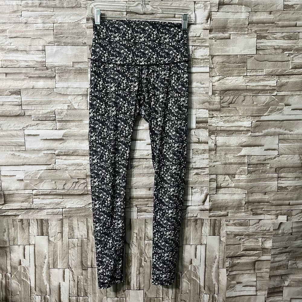 Lululemon Shine Leggings Women’s Size 4 Shimmy Shimmer Black White Roll Down Gym